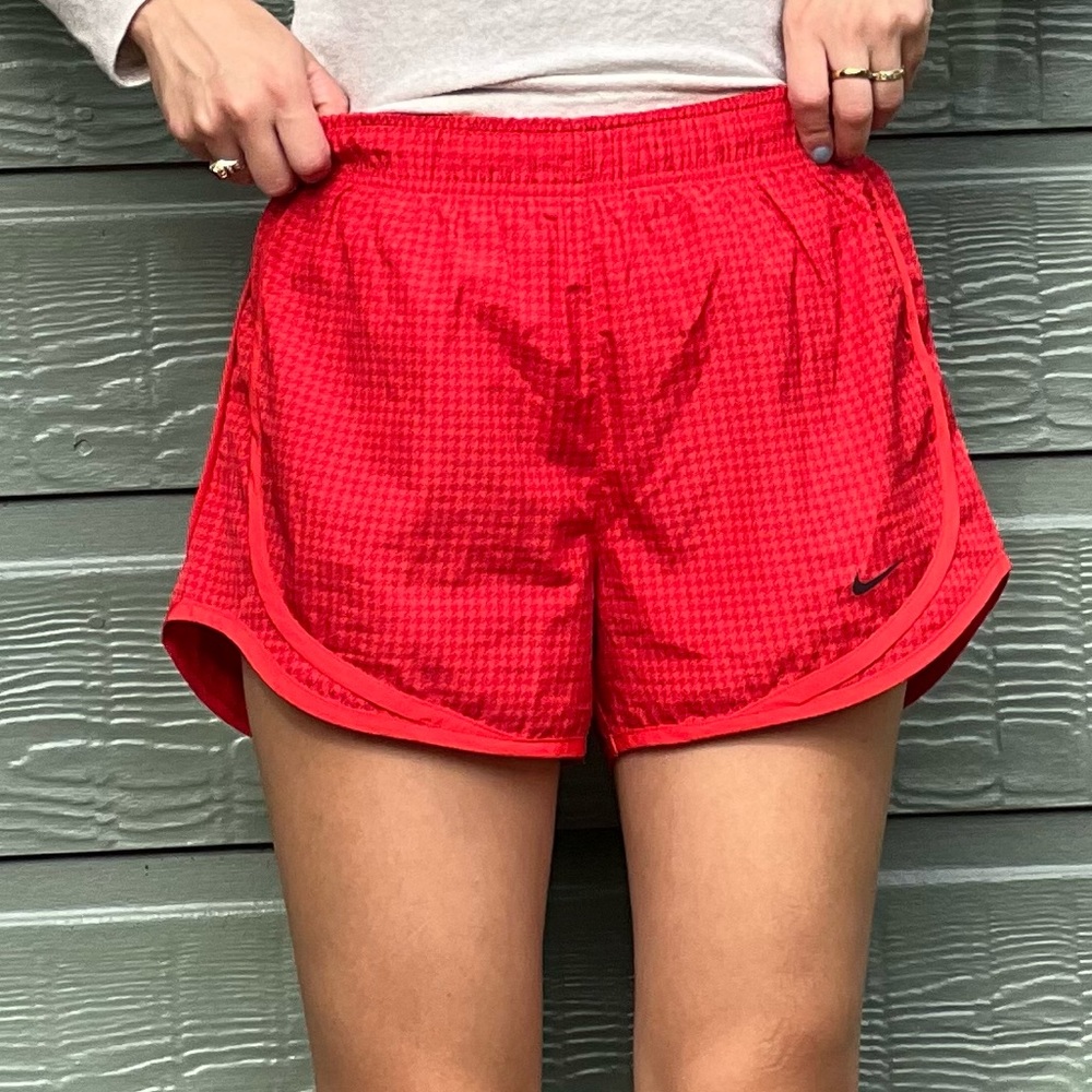 🔥 NIKE houndstooth dri-fit shorts